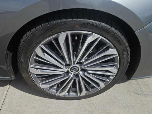 Used 2023 Nissan Altima 2.5 SL FWD image 2