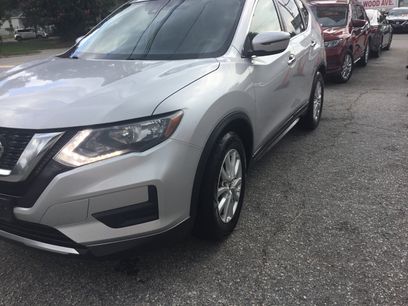 Used 2019 Nissan Rogue SV