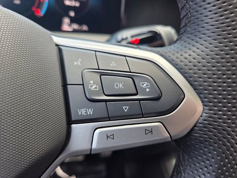 Used 2025 Volkswagen Tiguan SE R-Line AWD/4WD image 20