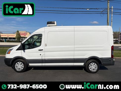Used 2018 Ford Transit 250 148 Medium Roof w/ Exterior Upgrade Package RWD image 1