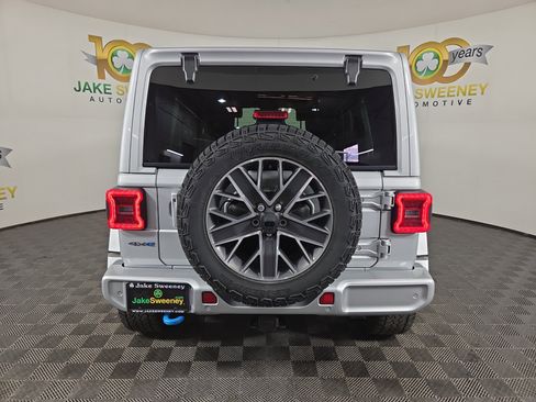 Used 2024 Jeep Wrangler High Altitude image 9