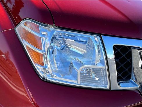 Used 2012 Nissan Frontier SV w/ SV Premium Utility Pkg image 26