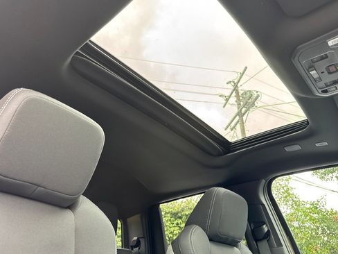 New 2025 Toyota Tacoma TRD Off-Road image 18