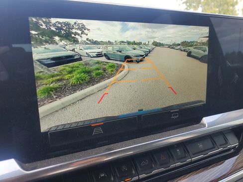 Used 2022 GMC Sierra 1500 Elevation image 28