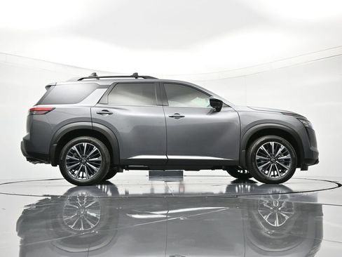 New 2026 Nissan Pathfinder Platinum w/ Cargo Package AWD/4WD image 44