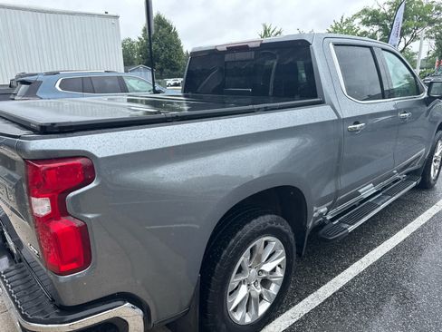 Used 2019 Chevrolet Silverado 1500 LTZ AWD/4WD image 4