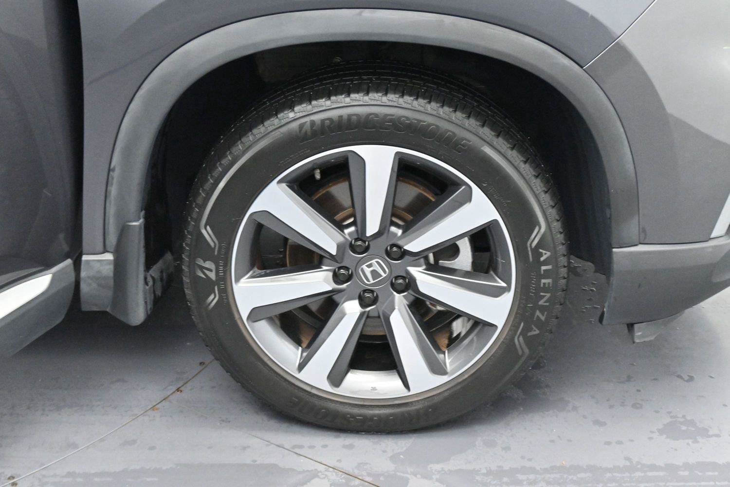 Used 2024 Honda Pilot Touring image 37