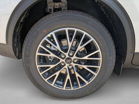 New 2026 Ford Escape SE w/ PHEV Premium Package image 10