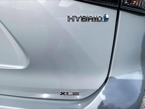 Used 2022 Toyota Highlander Bronze Edition image 8