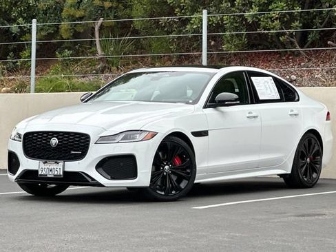 Certified 2024 Jaguar XF R-Dynamic SE AWD/4WD image 1