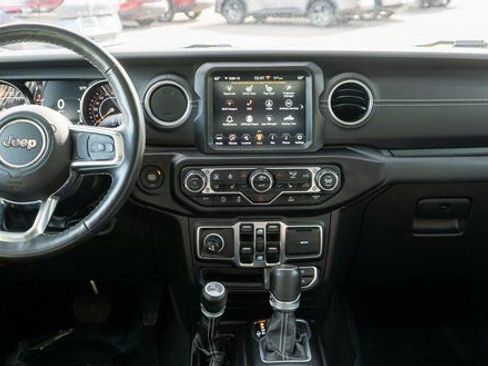 Used 2023 Jeep Gladiator Overland w/ Popular Equipment Package AWD/4WD image 15