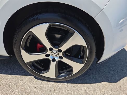 Used 2017 Volkswagen GTI S FWD image 14