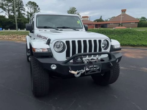 Used 2018 Jeep Wrangler Unlimited Rubicon AWD/4WD image 3