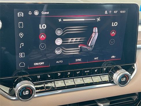 New 2026 GMC Canyon Denali image 11