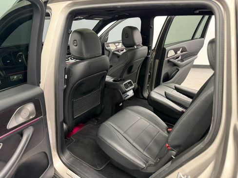 Used 2022 Mercedes-Benz GLS 450 4MATIC image 45