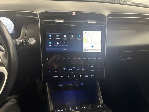 Used 2022 Hyundai Tucson Limited image 19