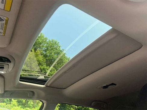 Used 2022 Subaru Outback Limited XT image 31