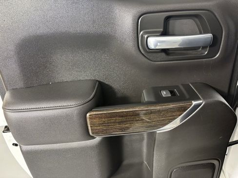 Used 2022 GMC Sierra 1500 Elevation image 36