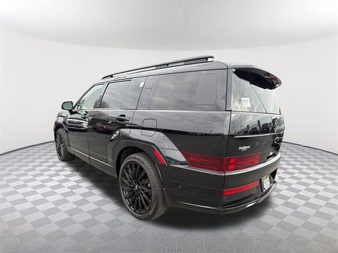 Used 2025 Hyundai Santa Fe Calligraphy image 7