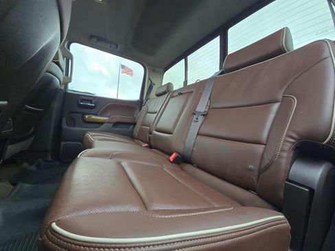 Used 2015 Chevrolet Silverado 2500 High Country image 9