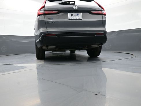 Used 2025 Honda CR-V LX image 30