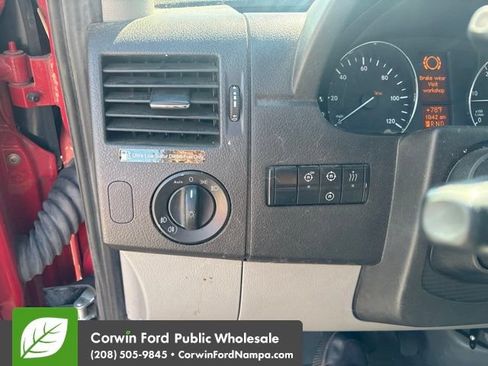 Used 2017 Mercedes-Benz Sprinter 2500 image 12