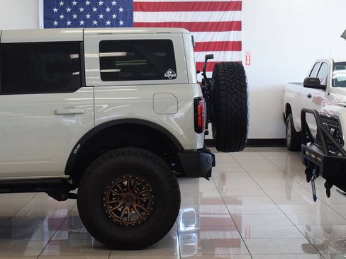 Used 2025 Ford Bronco Outer Banks AWD/4WD image 33