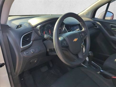 Used 2020 Chevrolet Trax LS w/ Tint and Cruise Package AWD/4WD image 14