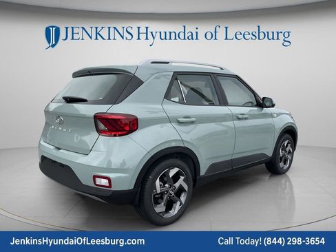 New 2026 Hyundai Venue SEL FWD image 5