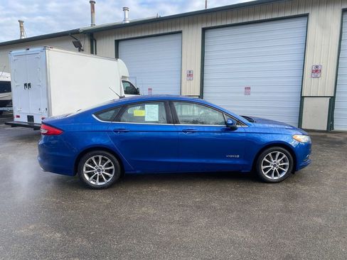 Used 2017 Ford Fusion S image 4