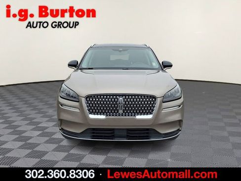 Used 2020 Lincoln Corsair AWD w/ Premium Package image 2