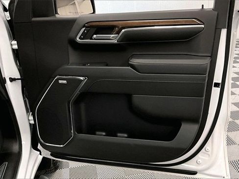 Used 2024 Chevrolet Silverado 1500 LT Trail Boss w/ Convenience Package II image 20