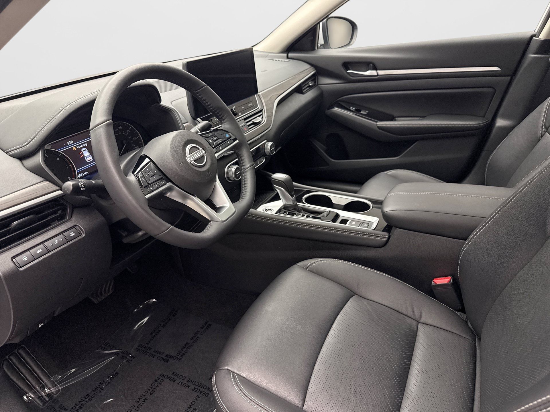 Used 2024 Nissan Altima 2.5 SL FWD image 10