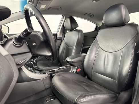 Used 2014 Hyundai Elantra Limited FWD image 19