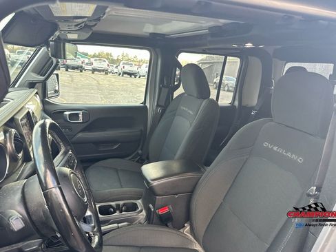 Used 2021 Jeep Gladiator Overland image 25