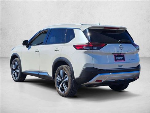 Used 2023 Nissan Rogue Platinum w/ Platinum Premium Package image 8