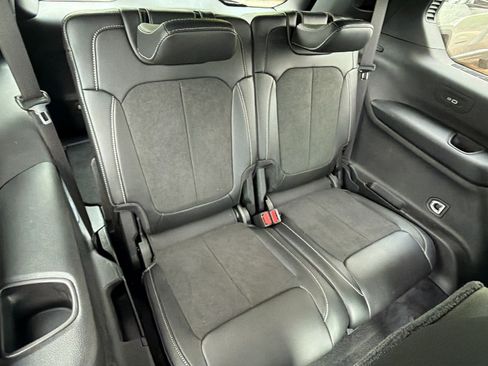 Used 2025 Jeep Grand Cherokee L Laredo AWD/4WD image 22