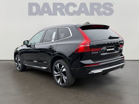 Used 2023 Volvo XC60 B5 Plus w/ Climate Package AWD/4WD image 5
