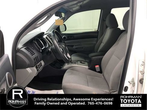 Used 2015 Toyota Tacoma 4x4 Double Cab w/ SR5 Package image 11