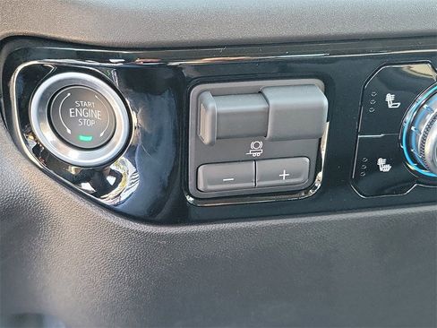 New 2026 GMC Sierra 1500 SLE w/ Preferred Package image 35