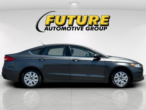 Certified 2019 Ford Fusion S FWD image 2