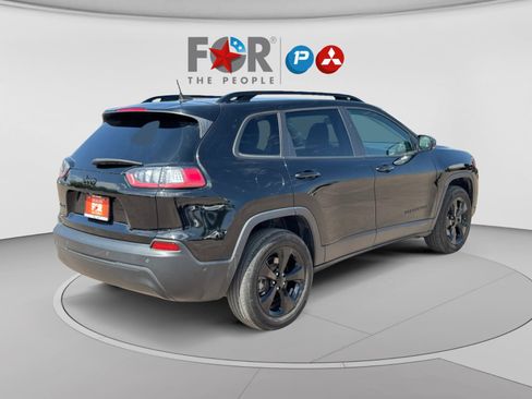 Used 2023 Jeep Cherokee Altitude Lux AWD/4WD image 5