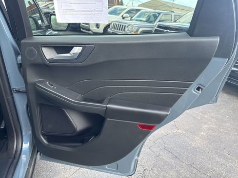 Used 2023 Ford Escape Active w/ Tech Pack #2 AWD/4WD image 32