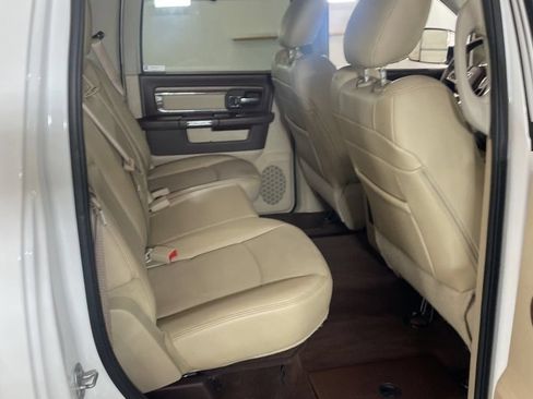 Used 2017 RAM 1500 Laramie w/ Convenience Group AWD/4WD image 13