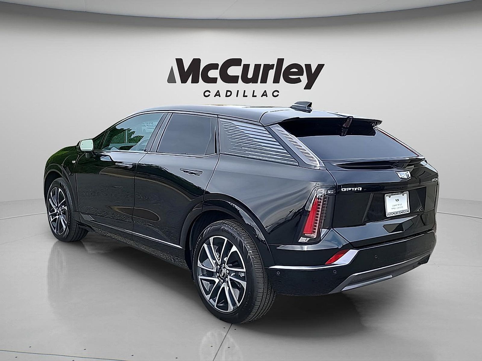 Certified 2026 Cadillac Optiq Sport 1 AWD/4WD image 5