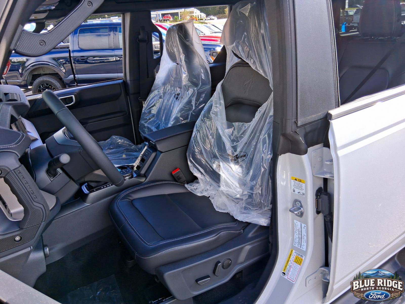 New 2026 Ford Bronco Outer Banks w/ Sasquatch Package AWD/4WD image 11