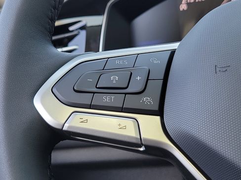 New 2026 Volkswagen Jetta SE FWD image 21