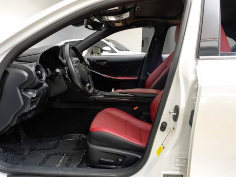 Used 2024 Lexus IS 300 w/ Comfort Package RWD image 4