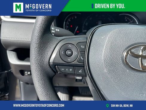Used 2023 Toyota RAV4 LE AWD/4WD image 16