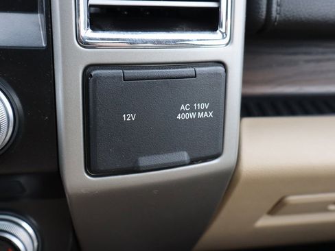 Used 2015 Ford F150 Lariat image 17